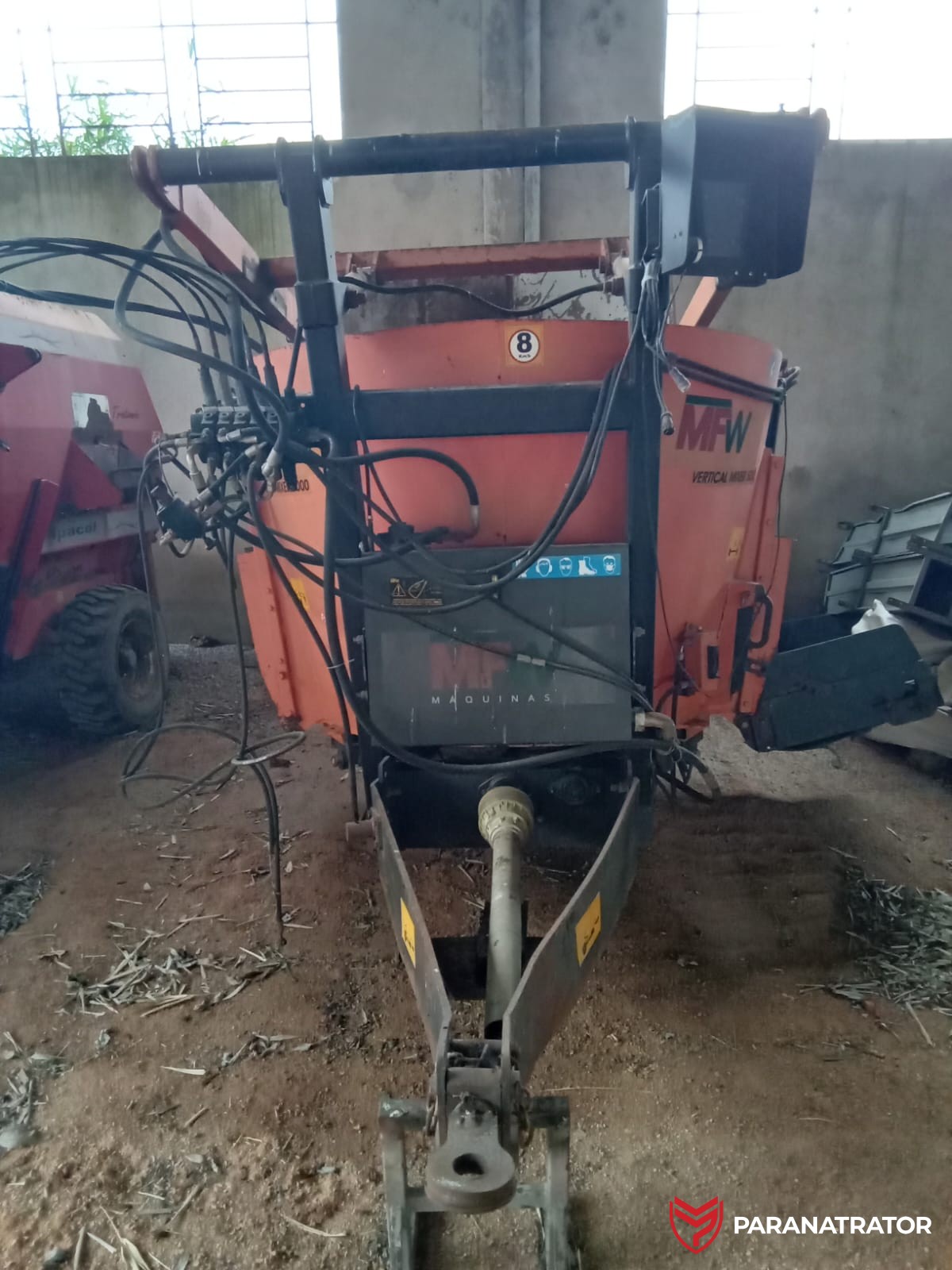 VAGÃO MISTURADOR VERTICAL MFW MIXER 5.000 SEM FRESA COM BALANÇA